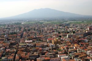 Acerra rafforza la tutela ambientale: nessuna azienda inquinante nei lotti ASI